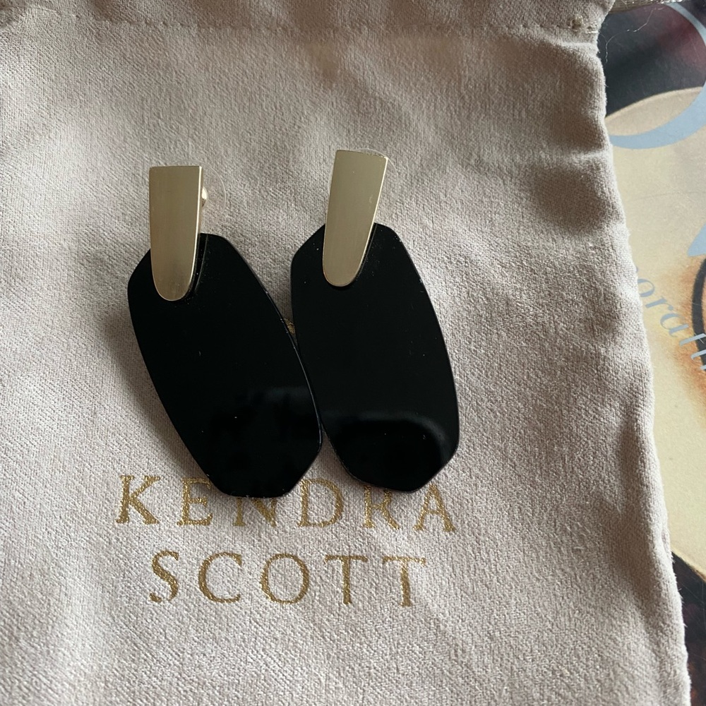 Kendra Scott Aragon earring